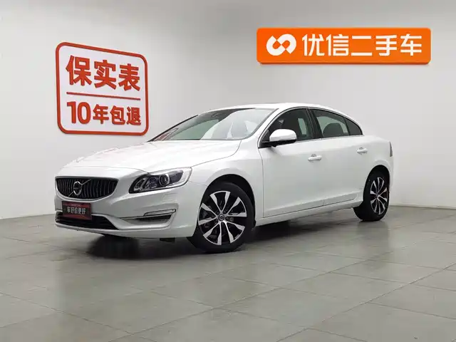 VOLVO  S60 2018