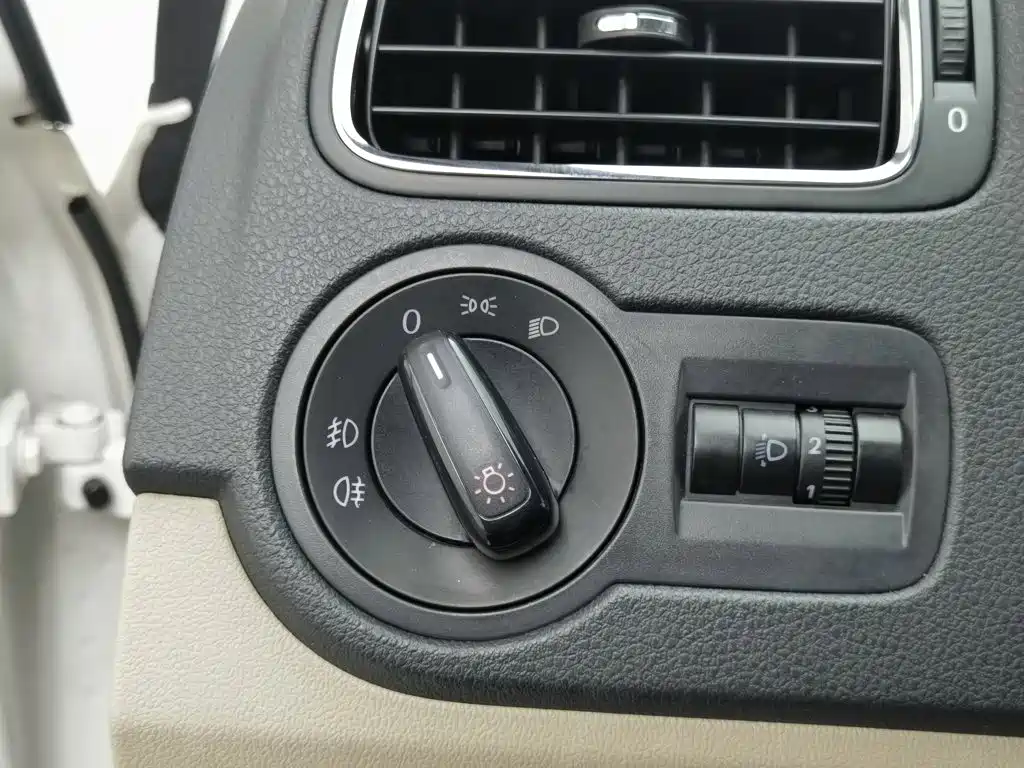 Volkswagen Polo — миниатюра 21