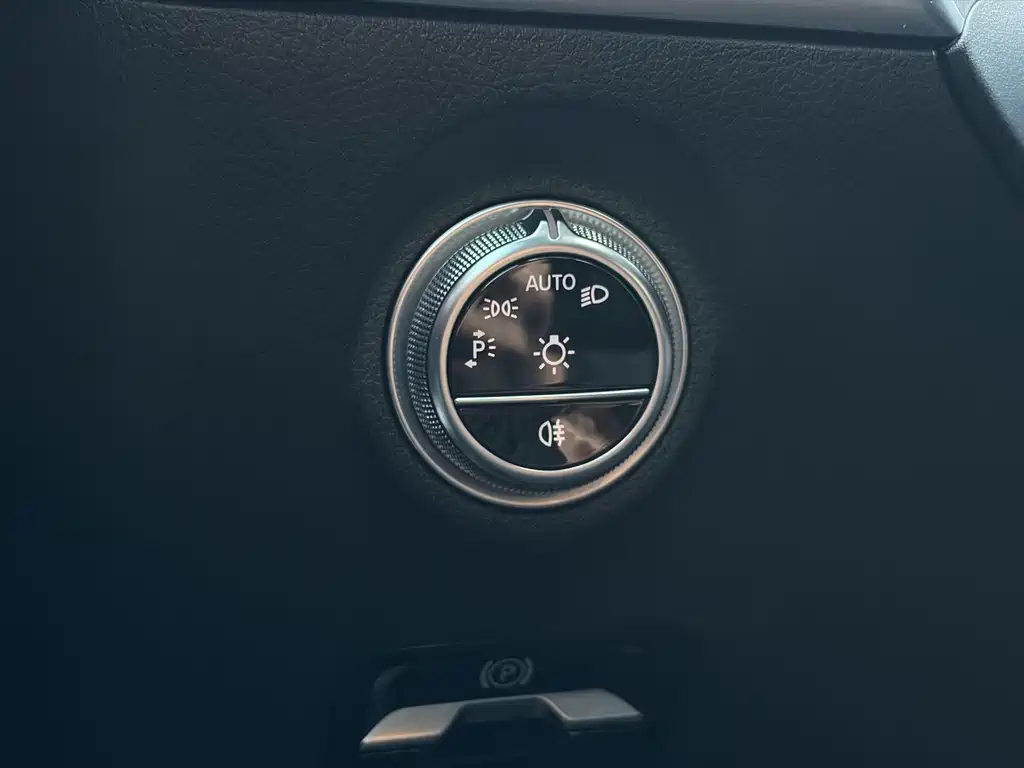 Mercedes-Benz C-Class 2022 — фото 12