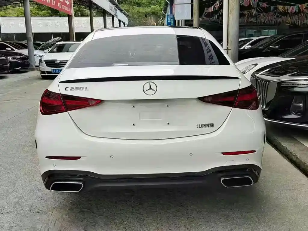 Mercedes-Benz C-Class — миниатюра 13