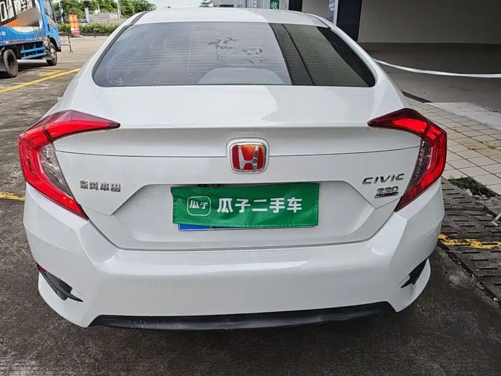 Honda Civic — миниатюра 6