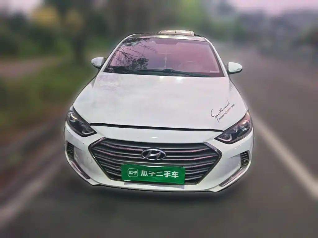 Hyundai Elantra — миниатюра 23