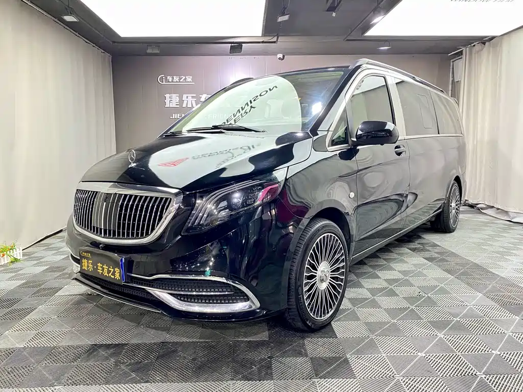 Mercedes-Benz Vito 2021 2.0T Elite Edition 7 seats