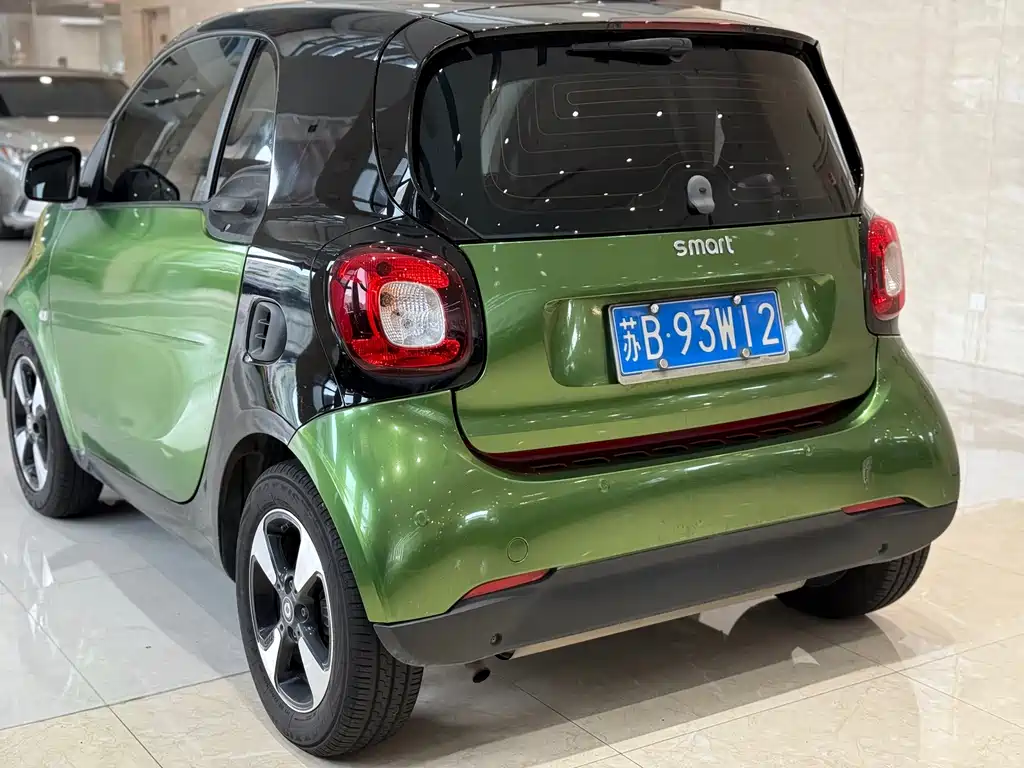 smart Smart Fortwo — миниатюра 18