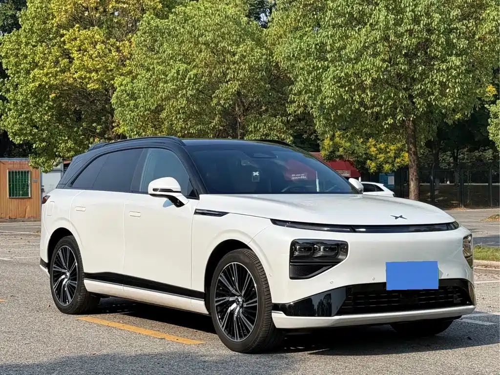XPeng G9 — миниатюра 3