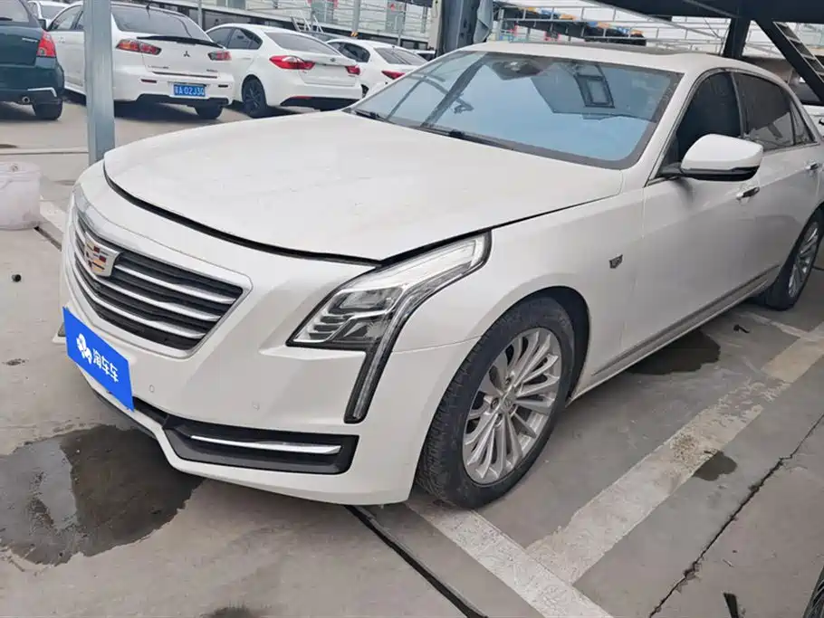CADILLAC CT6