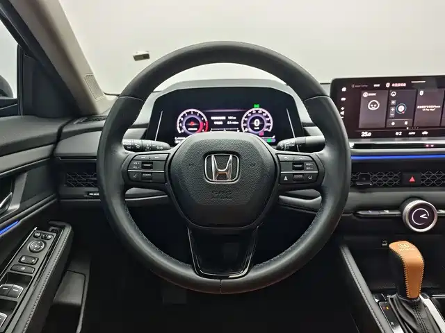 Honda Accord — миниатюра 7