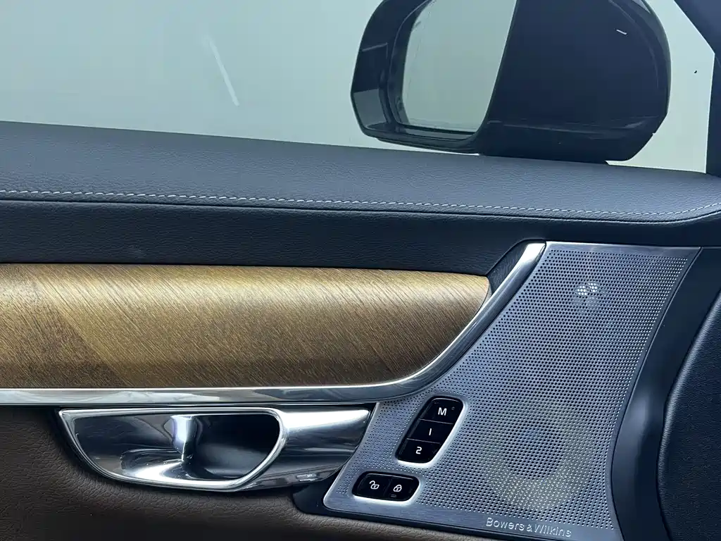 Volvo S90 2019 T5