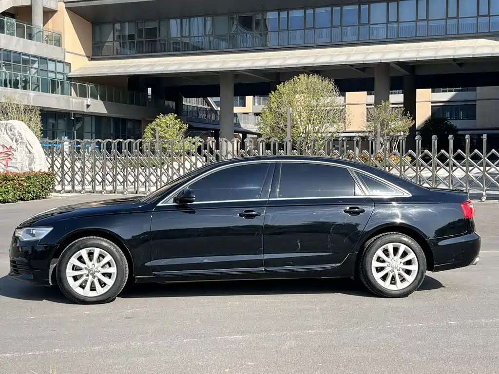 Audi A6L — миниатюра 5