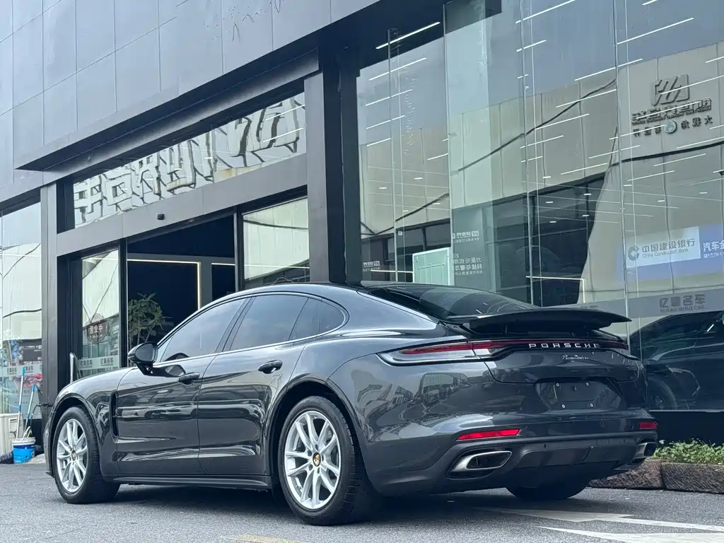 Porsche Panamera 2023 — фото 13