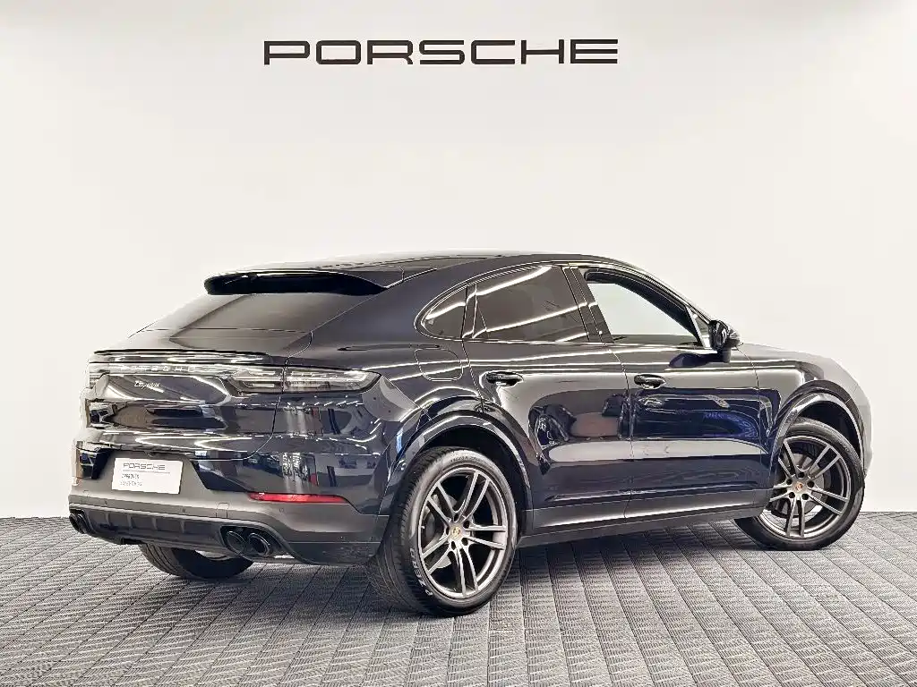 Porsche Cayenne Hybrid — миниатюра 4