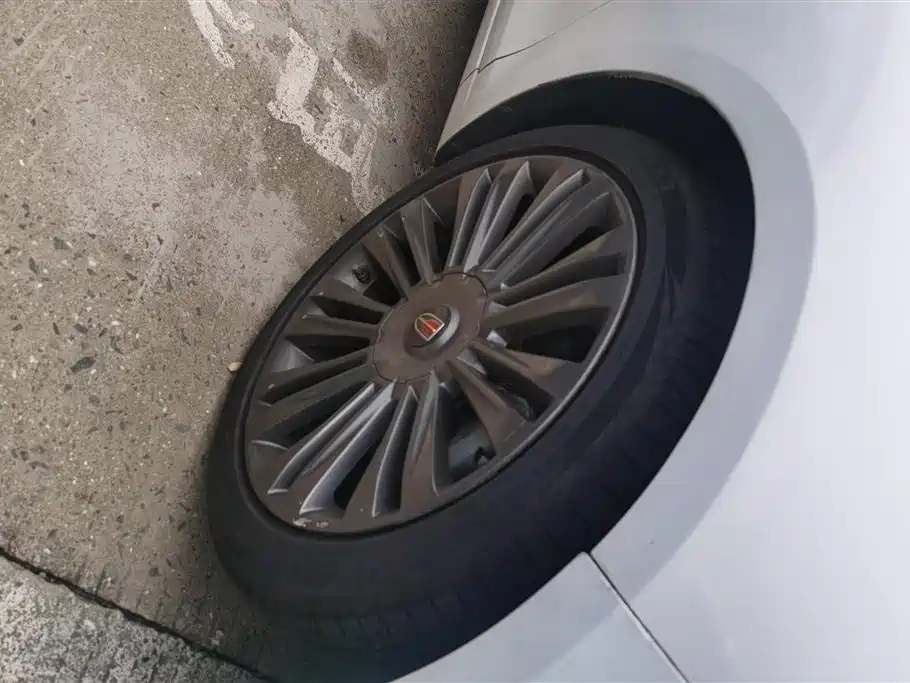 Hongqi H5 2020 1.8T AT