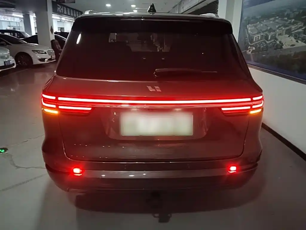 Li Auto Li ONE — миниатюра 6