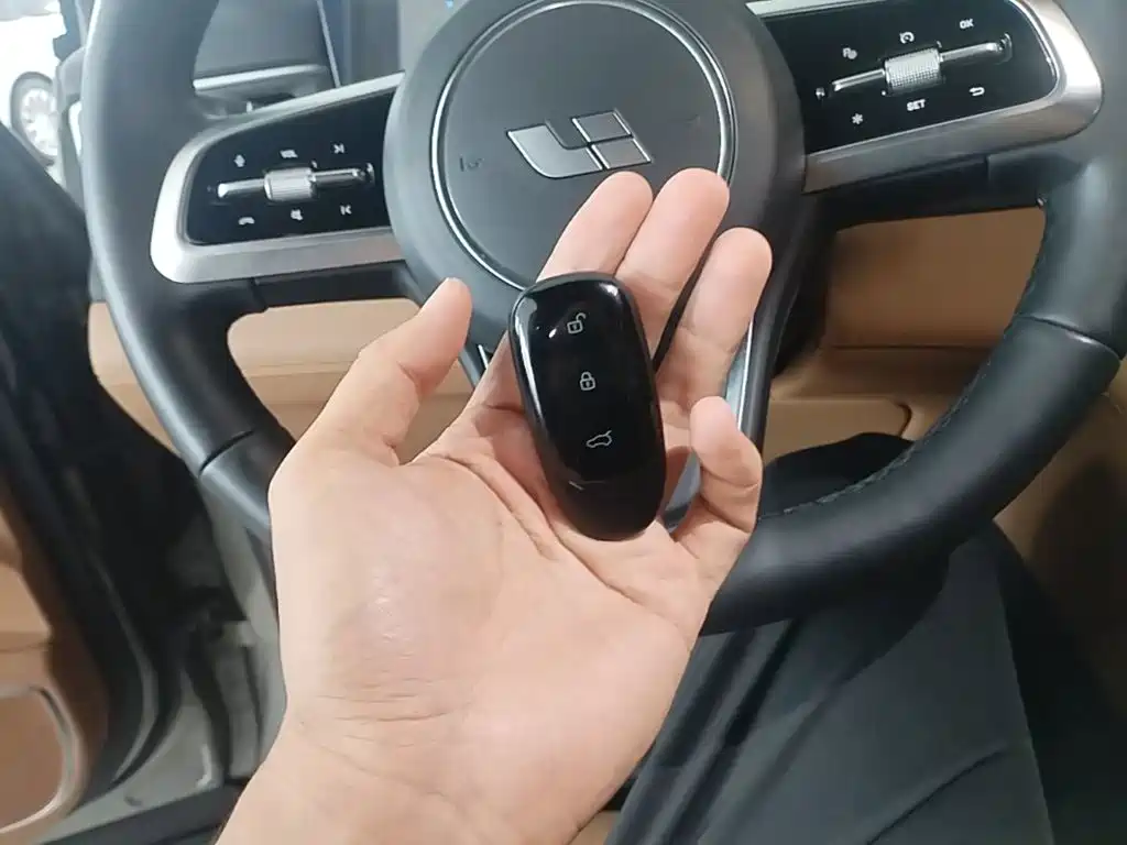 Li Auto Li ONE — миниатюра 9