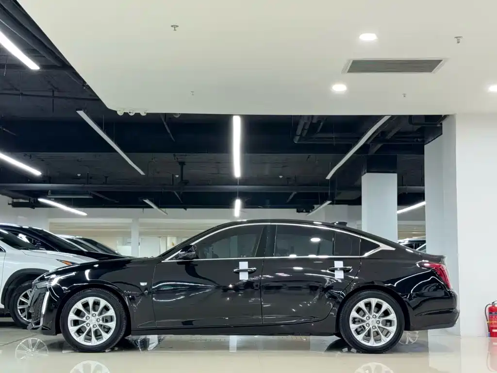 Cadillac CT5 — миниатюра 3
