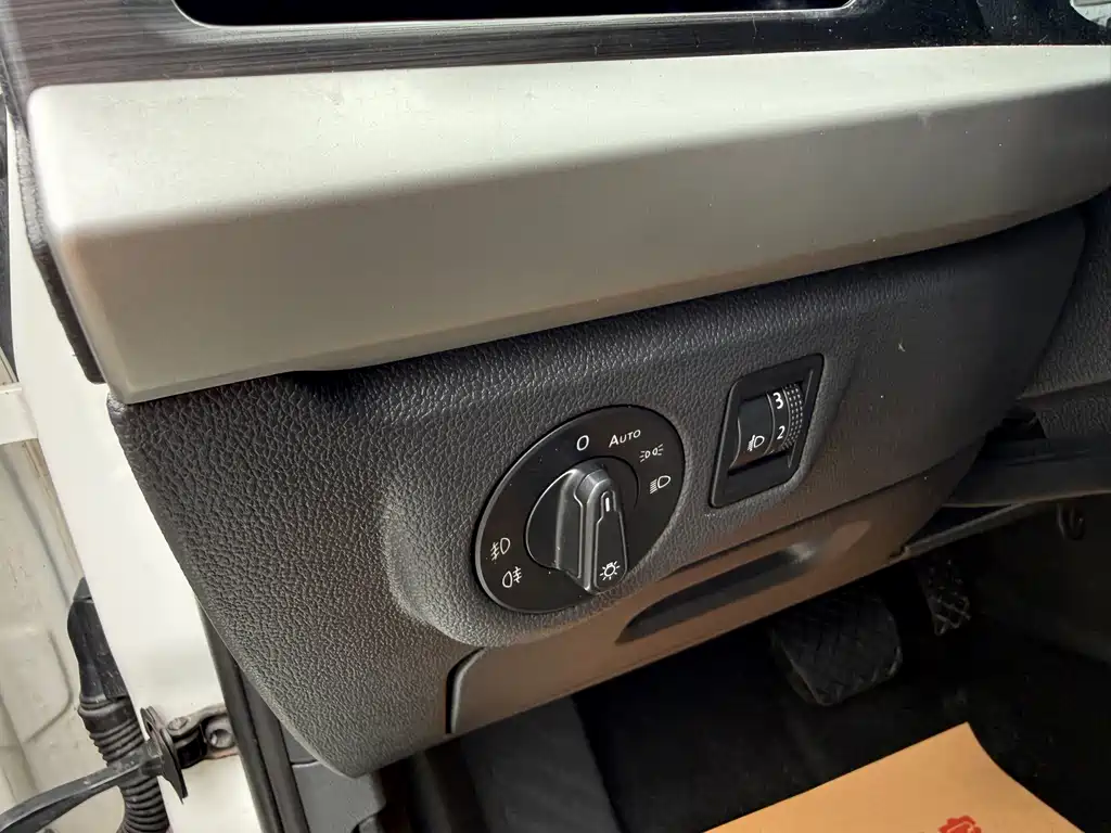 Volkswagen Lavida — миниатюра 19