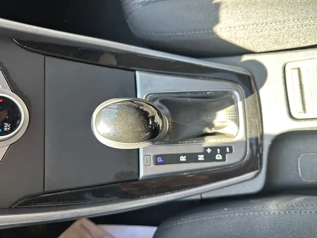 Hyundai Elantra Langdong — миниатюра 23