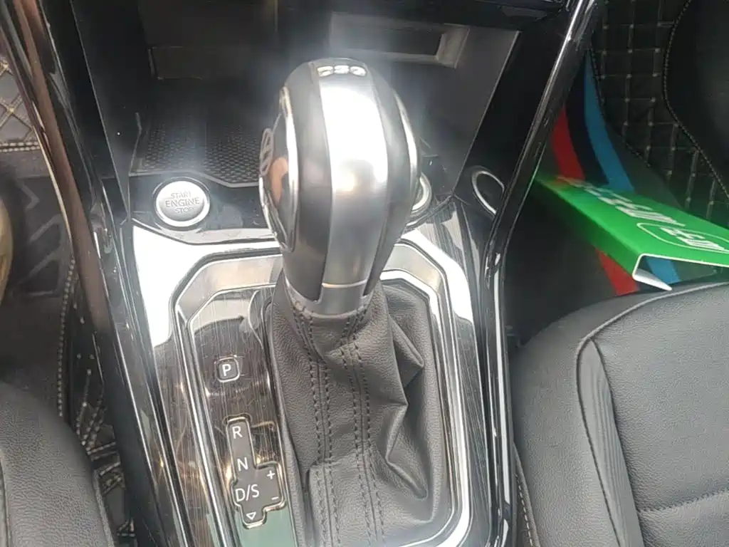 Volkswagen T-Roc — миниатюра 14