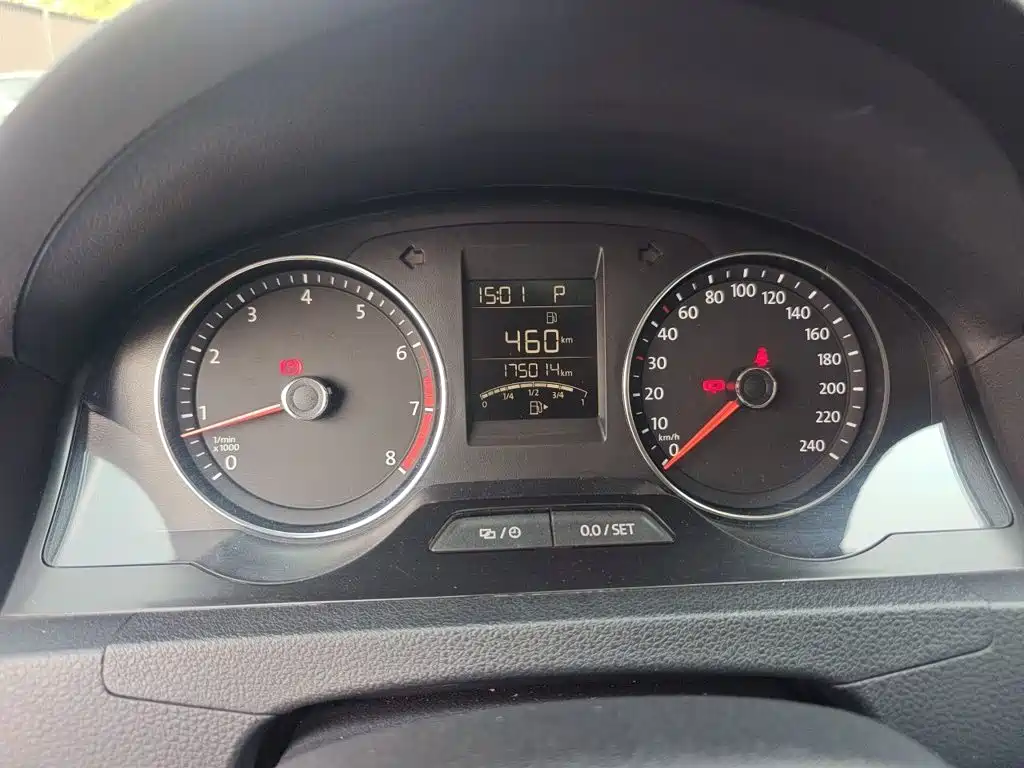 Volkswagen Santana — миниатюра 5