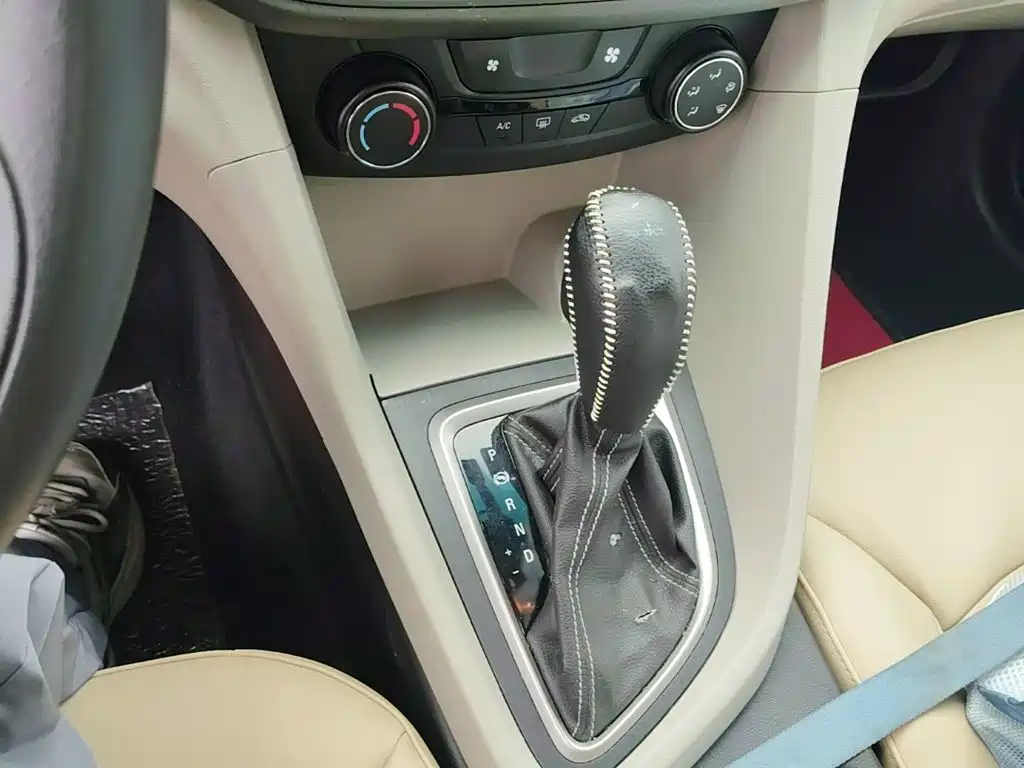 Buick Excelle — миниатюра 14