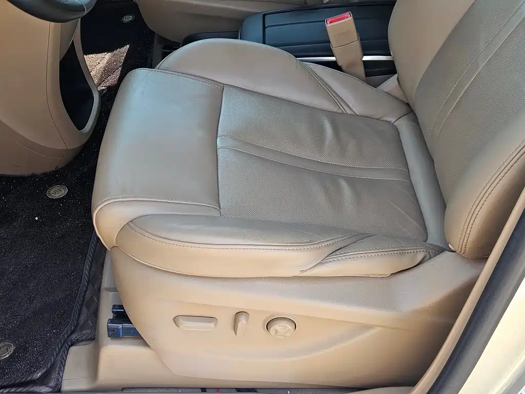 Buick GL8 2018 28T Luxury VI
