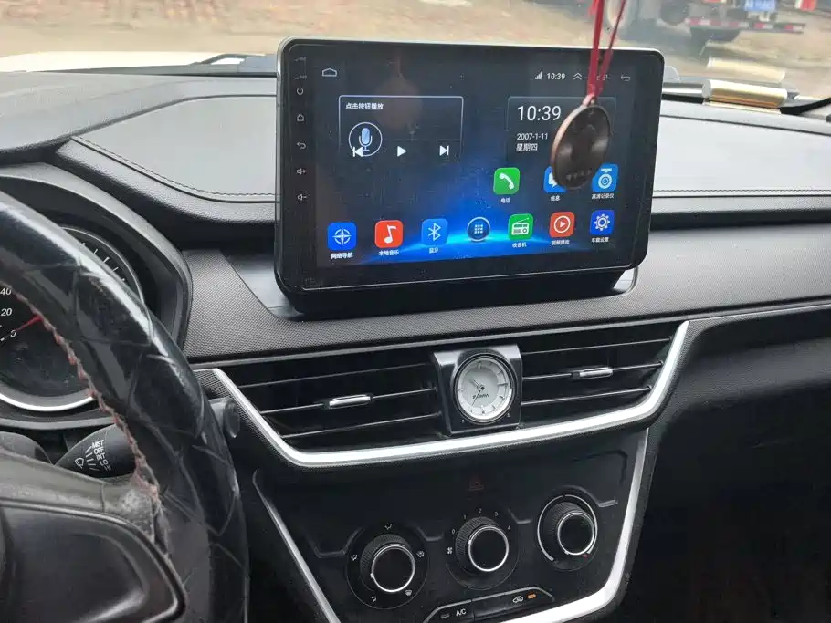 Wuling Hongguang S3 — миниатюра 13