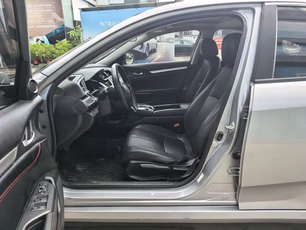 Honda Civic — миниатюра 9