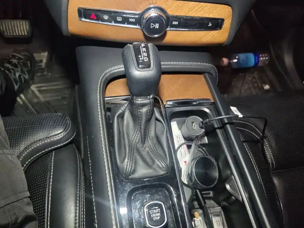 Volvo XC90 — миниатюра 7