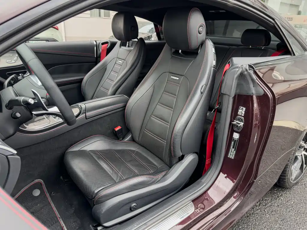 MERCEDES-BENZ E CLASS AMG