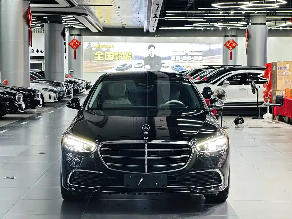 Mercedes-Benz S-Class — миниатюра 2