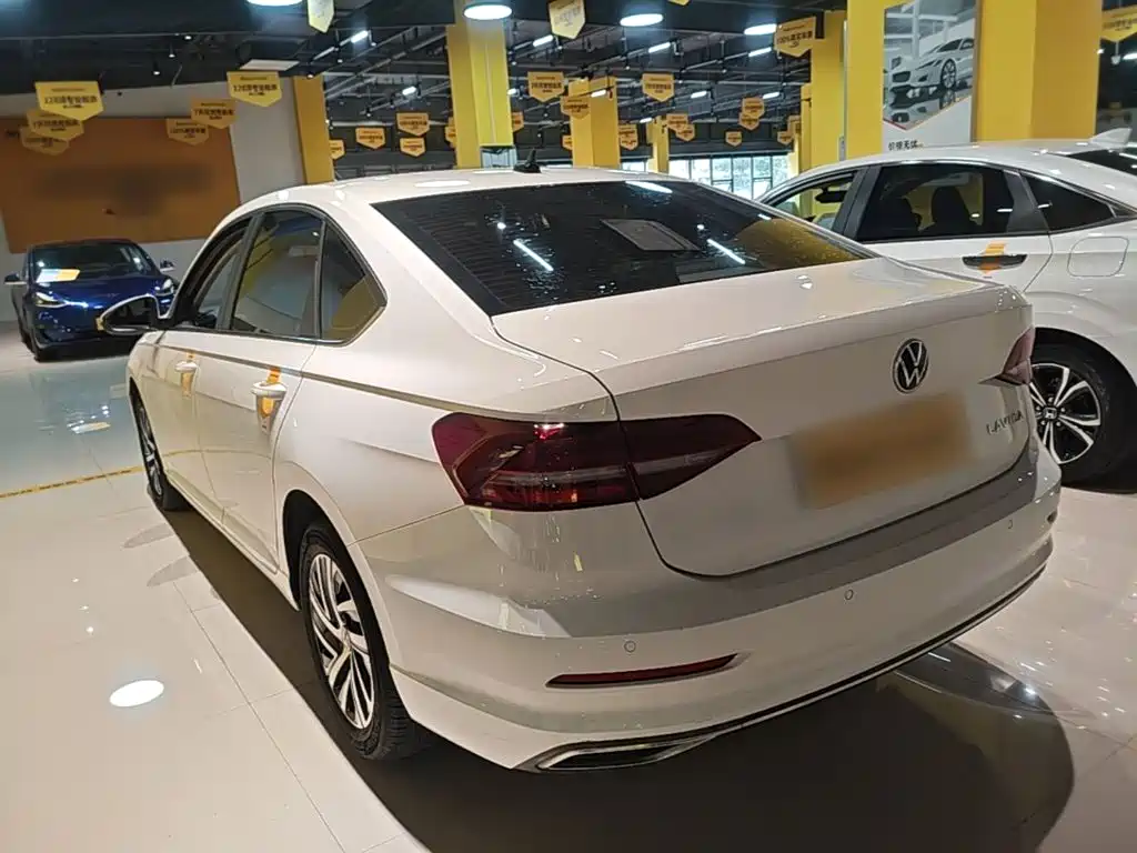 Volkswagen Lavida — миниатюра 5