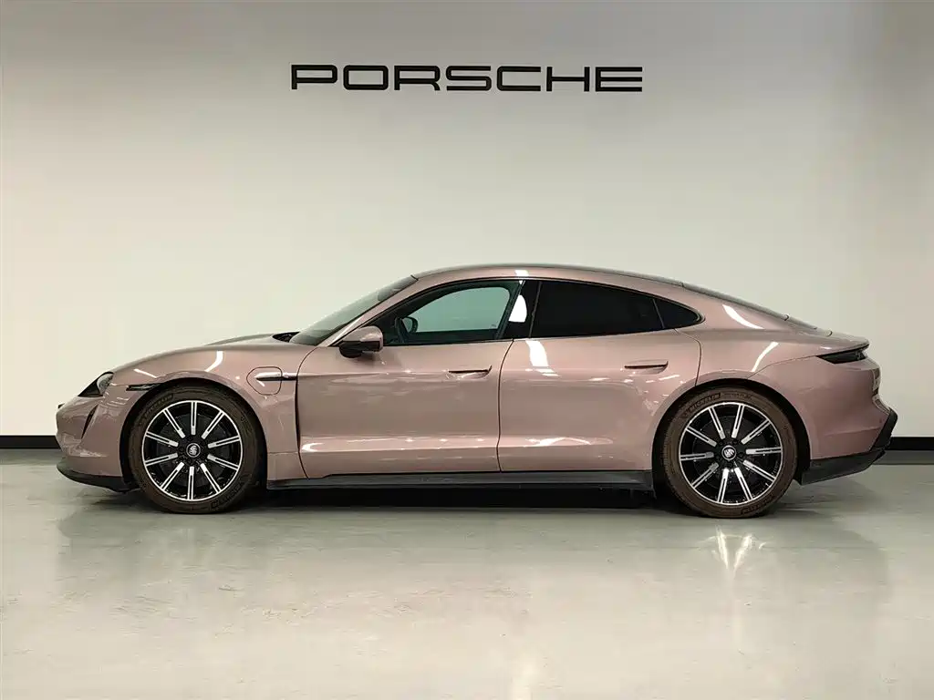 Porsche Taycan — миниатюра 4