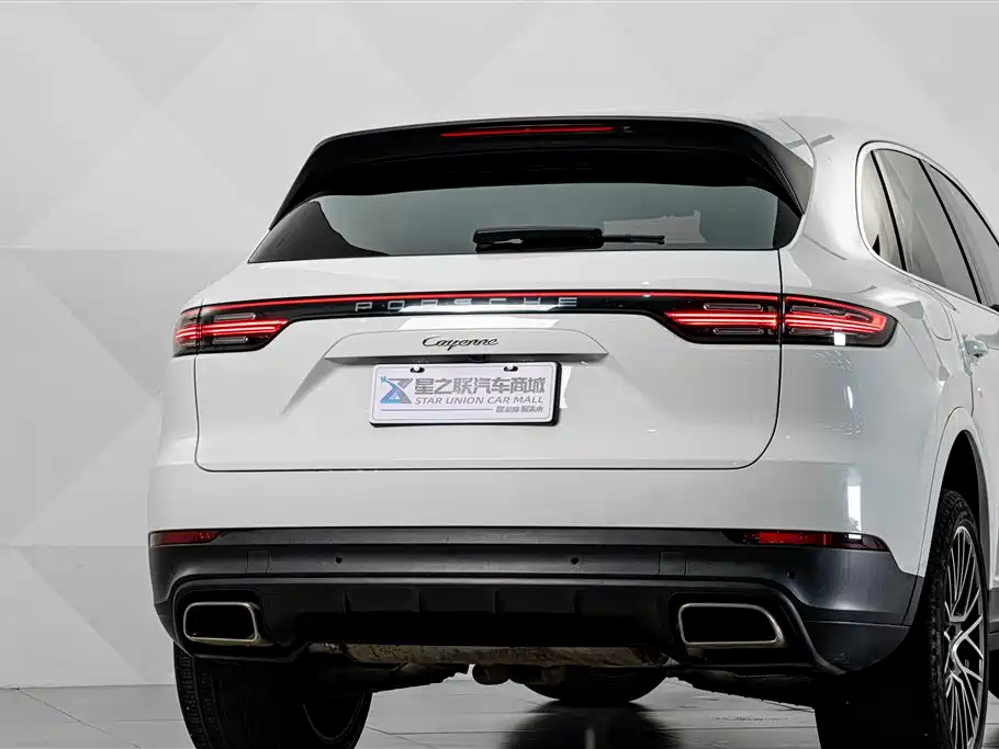 Porsche Cayenne — миниатюра 7