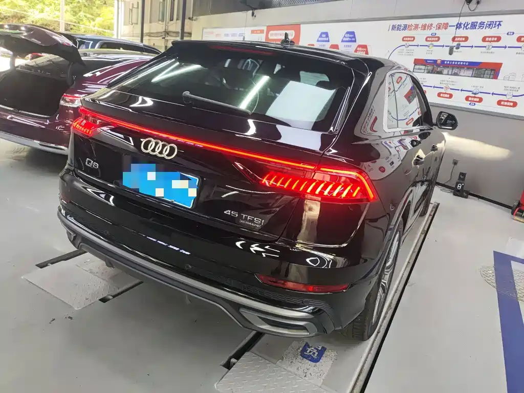 Audi Q8 — миниатюра 7