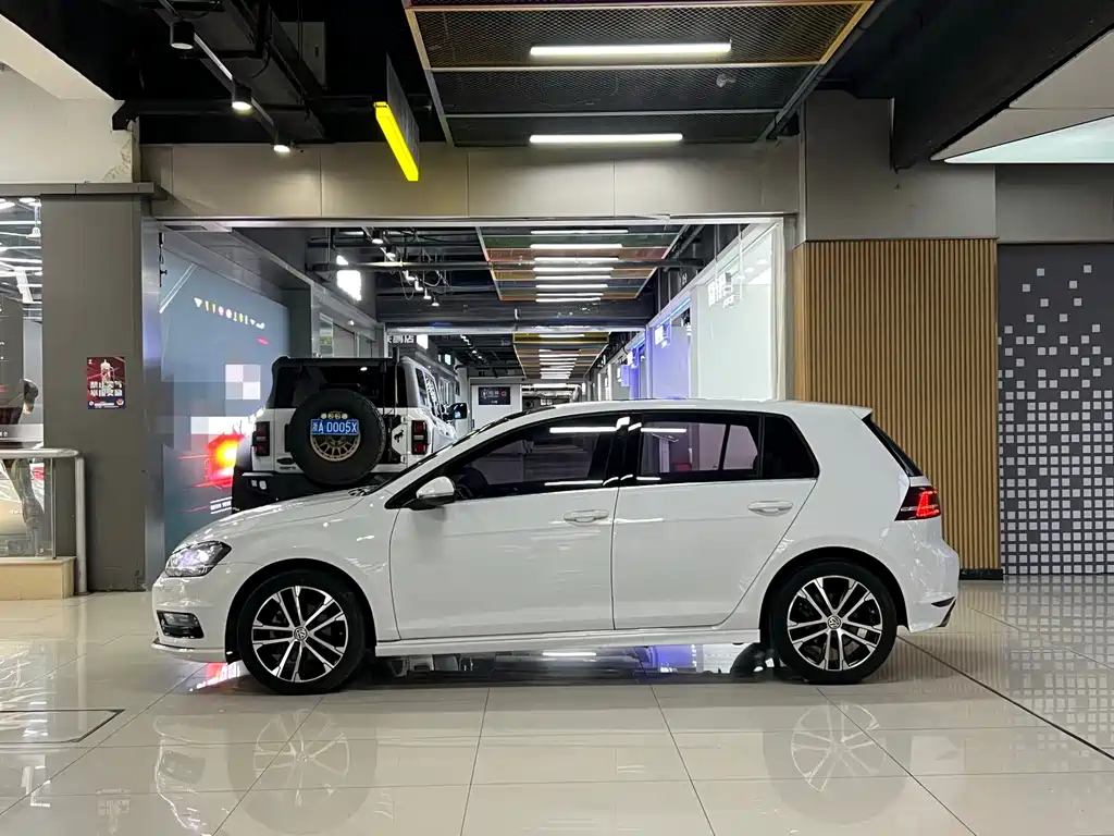 Volkswagen Golf — миниатюра 7