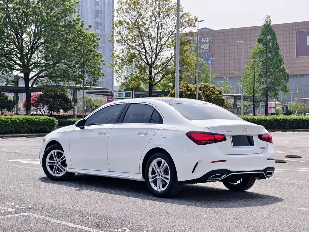 Mercedes-Benz A-Class A 2023 A 180 L