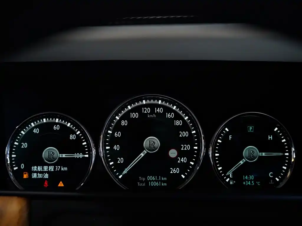 Rolls-Royce Cullinan — миниатюра 60