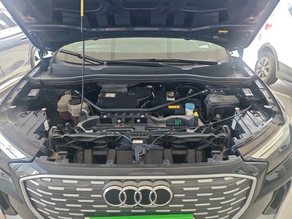 Audi Q4 e-tron — миниатюра 20