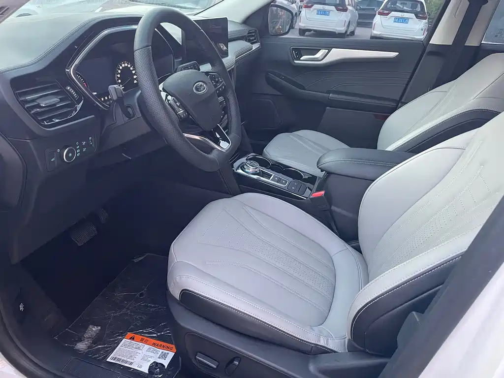 Ford Escape — миниатюра 4