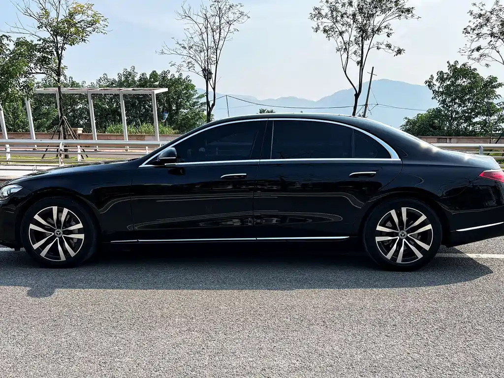 Mercedes-Benz S-Class — миниатюра 2