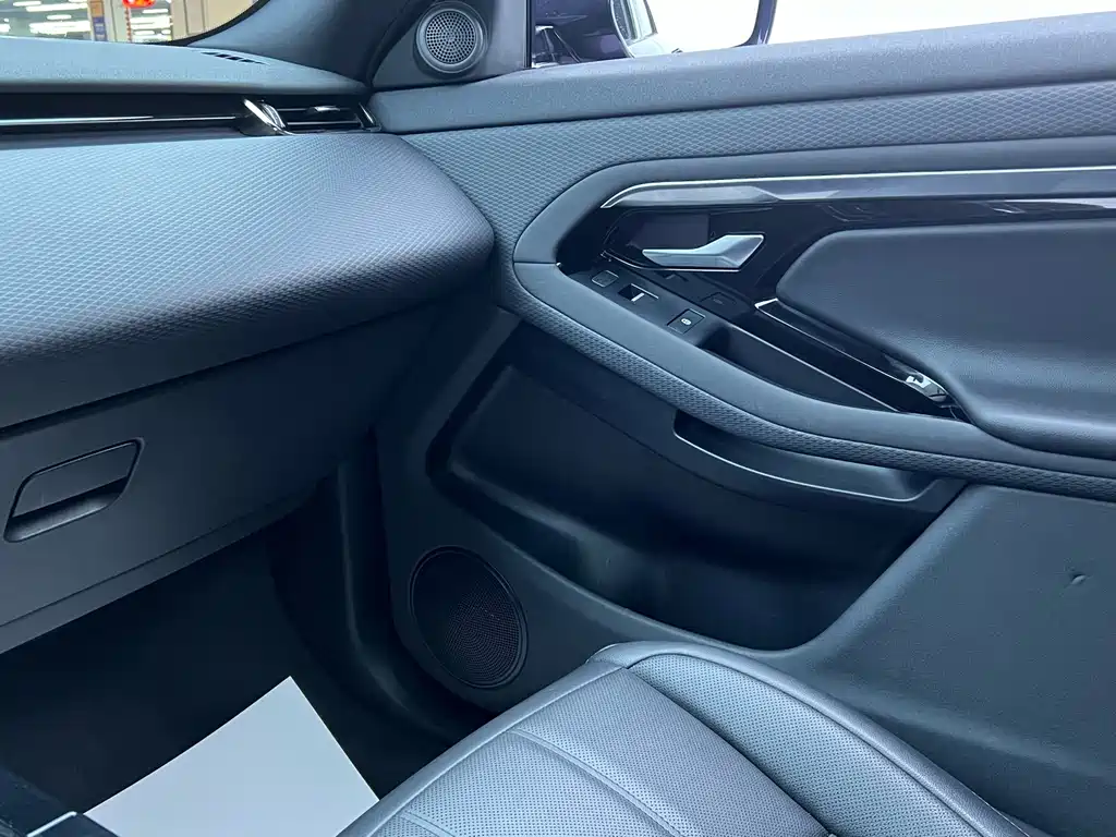 Land Rover Evoque — миниатюра 25