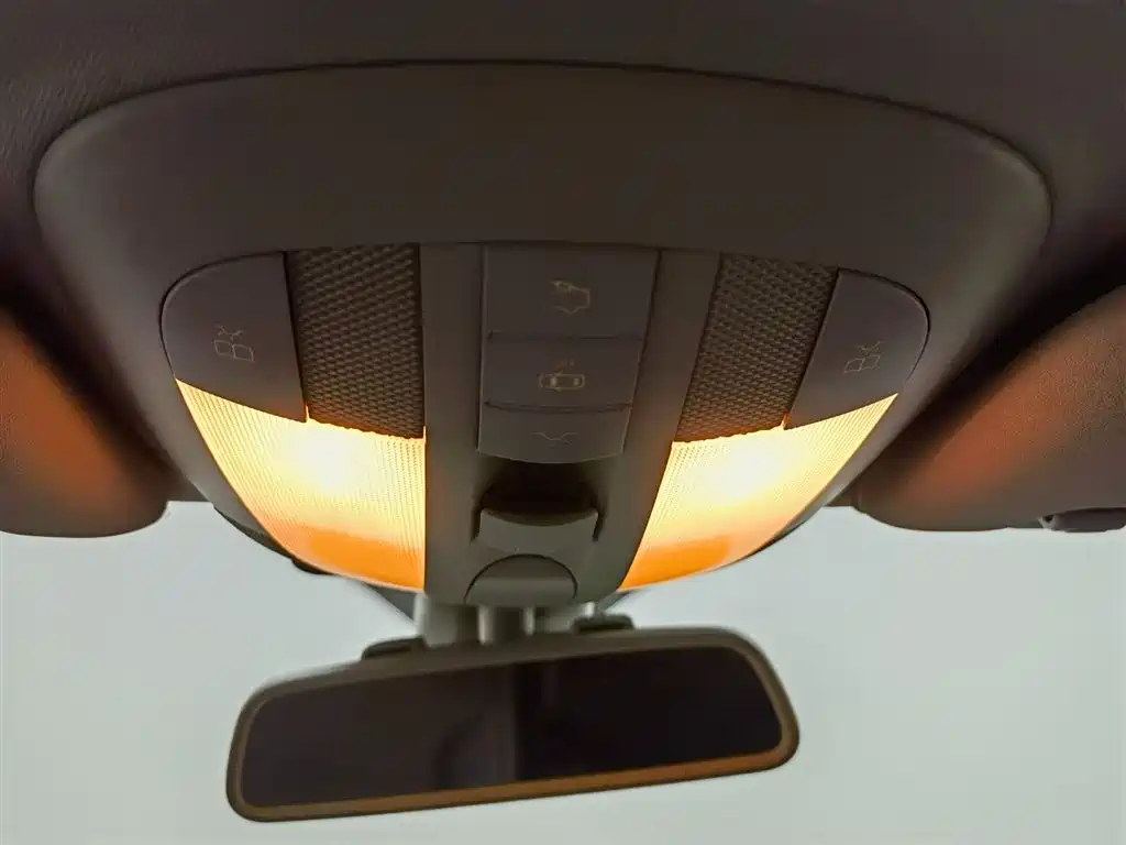 MERCEDES-BENZ R CLASS