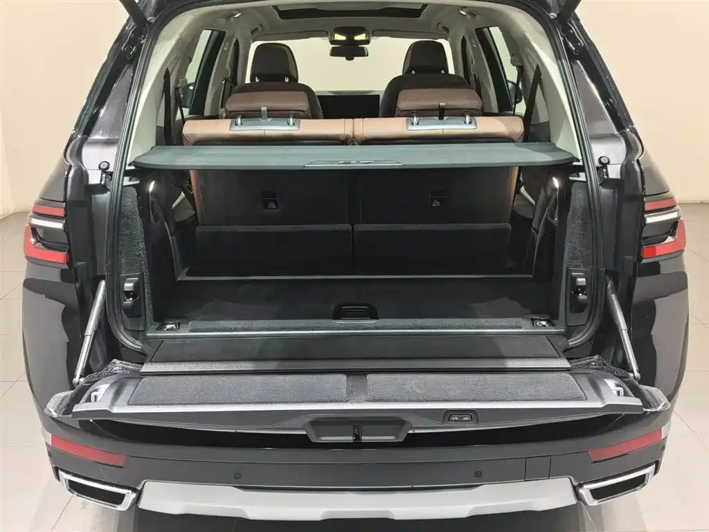 BMW X7 2023 xDrive40i Lead Luxury
