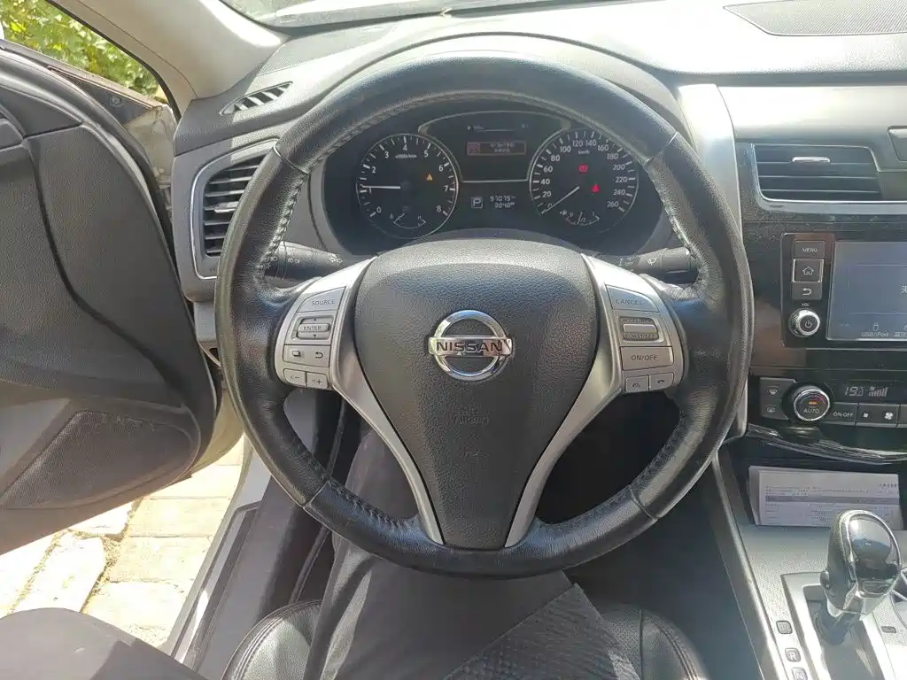Nissan Teana — миниатюра 6