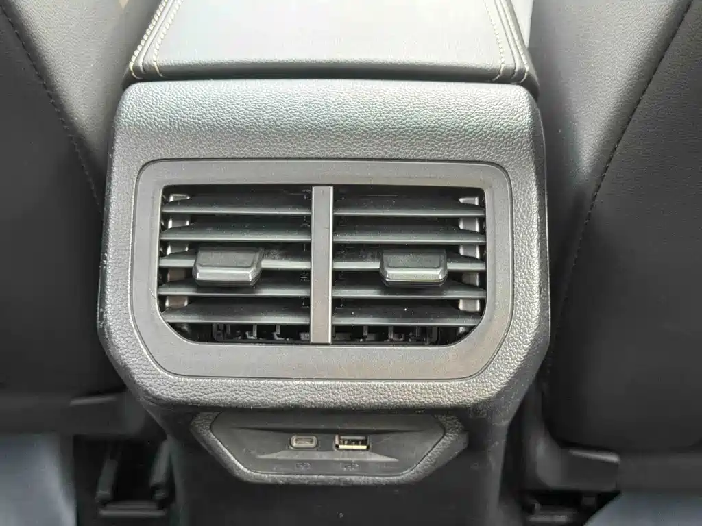 Volkswagen Lavida — миниатюра 21