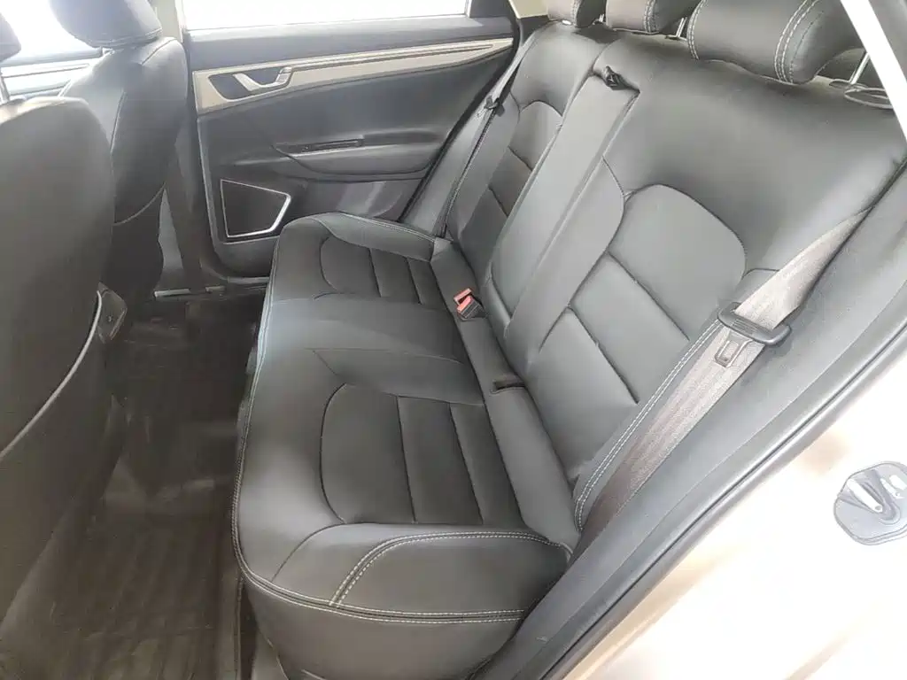 Geely Emgrand GL — миниатюра 17