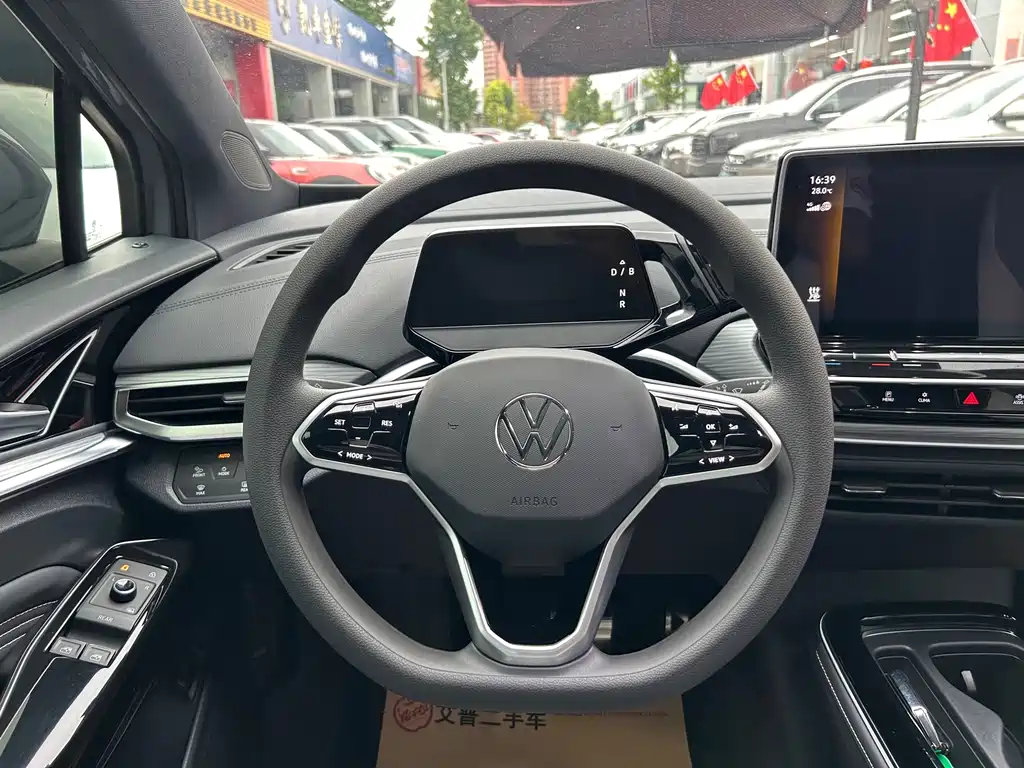 Volkswagen ID.4 Crozz — миниатюра 8