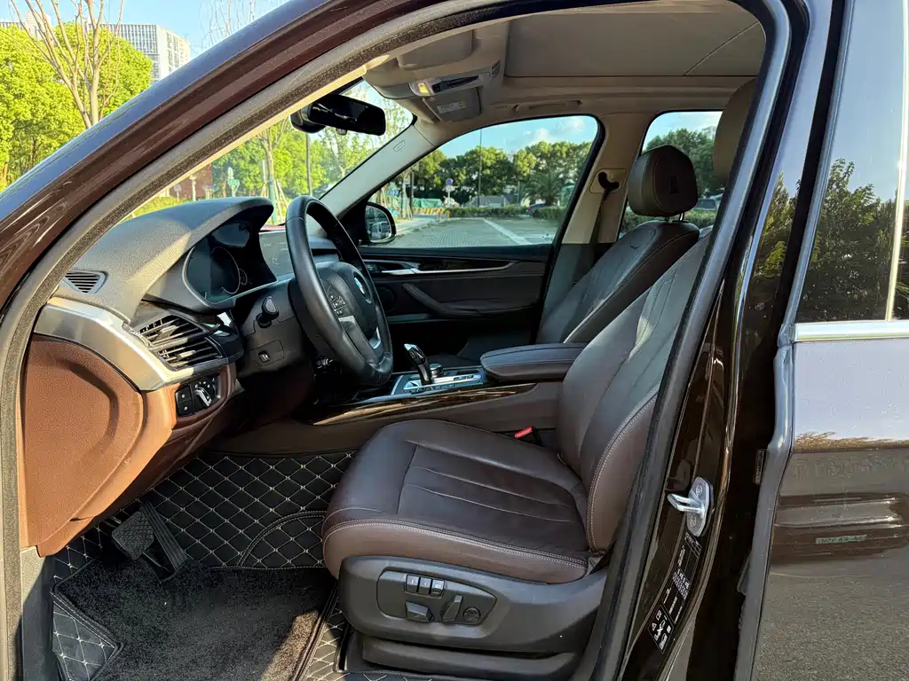 BMW X5 (Import) — миниатюра 7