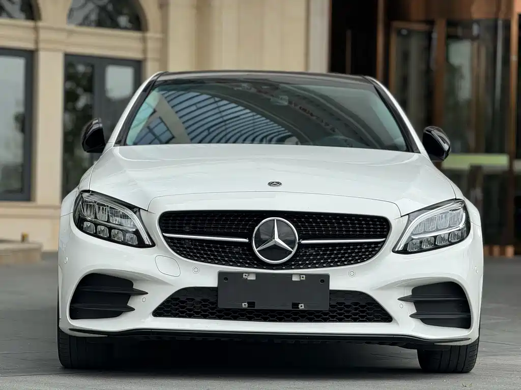 Mercedes-Benz C-Class — миниатюра 2