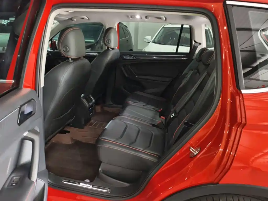 Volkswagen Tiguan L — миниатюра 17